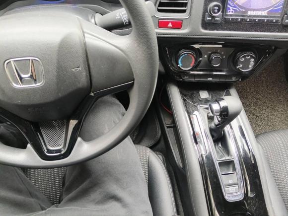 [无锡·苏B] 二手本田缤智2015款 1.8L CVT两驱精英型