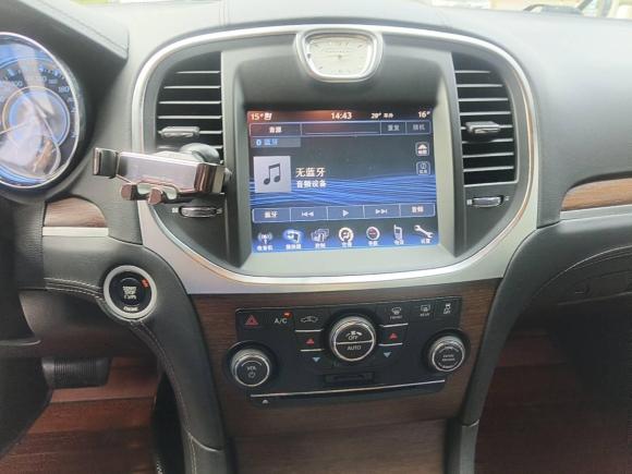 [嘉兴·浙F] 二手克莱斯勒克莱斯勒300C2014款 3.0L 卓越版