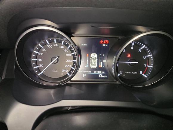 [济南·鲁A] 二手路虎揽胜极光2015款 2.0T 五门智耀版