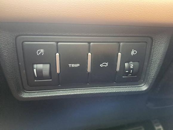 [成都·川A] 二手吉利汽车远景S12018款 1.4T CVT锋享型