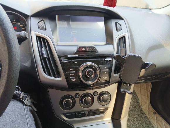 [杭州·浙A] 二手福特福克斯2012款 两厢 1.6L 手动舒适型