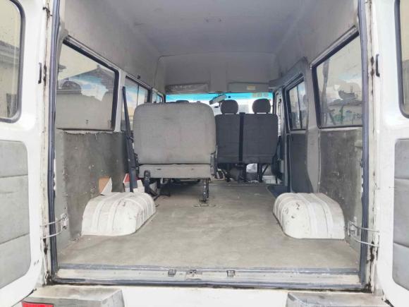 [上海·苏E] 二手依维柯依维柯得意2017款 2.5T A35客车5-7座47Z5