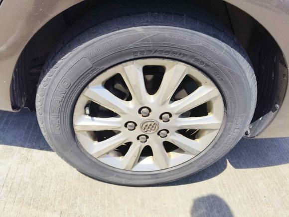 [南通·苏F] 二手别克别克GL82011款 3.0L GT豪华商务豪雅版