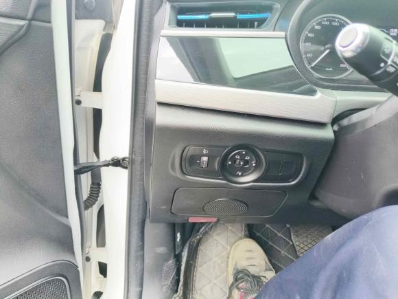 [上海·沪C] 二手奇瑞艾瑞泽52021款 PRO 1.5L CVT青春版