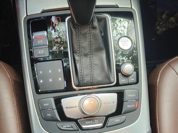 [广州·粤A] 二手奥迪奥迪A6L2017款 45 TFSI quattro 运动型