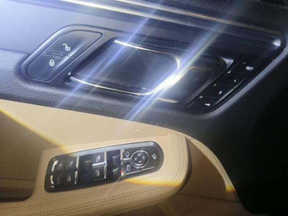 [深圳·粤B] 二手保时捷Macan2017款  Macan 2.0T