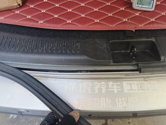 [广州·粤P] 二手铃木锋驭2015款 1.6L 手动两驱进取型