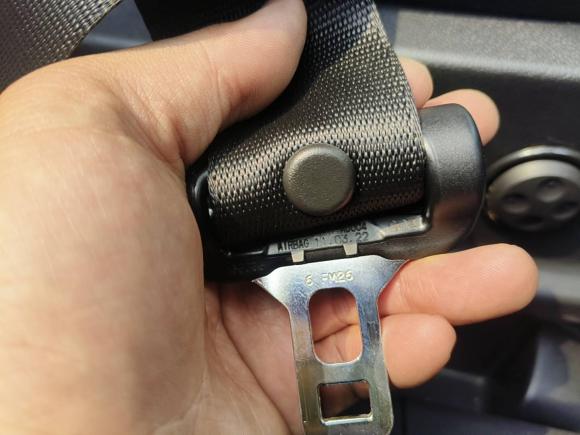 [苏州·苏B] 二手奔驰奔驰GLB2022款 GLB 220 动感型