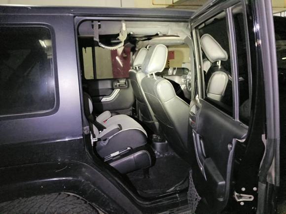 [武汉·鄂A] 二手Jeep牧马人2012款 3.6L Sahara 四门版