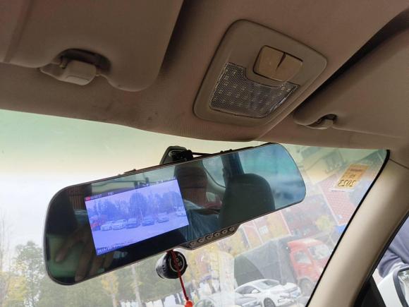 [义乌·浙G] 二手宝骏宝骏7302015款 1.8L 手动豪华导航ESP版 7座