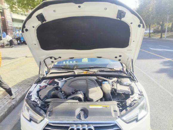 [上海·沪C] 二手奥迪奥迪A4L2018款 30周年年型 30 TFSI 进取型