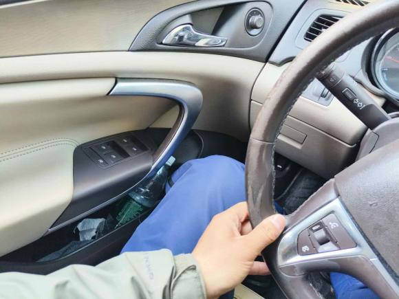 [杭州·鄂J] 二手别克君威2012款 2.0L 豪华版