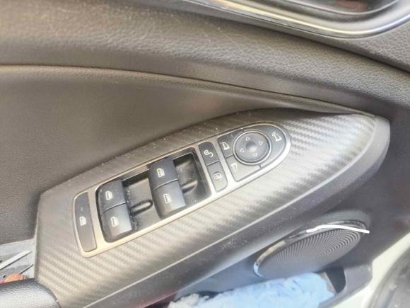 [青岛·鲁B] 二手比亚迪元新能源2018款 EV360 智联炫酷型