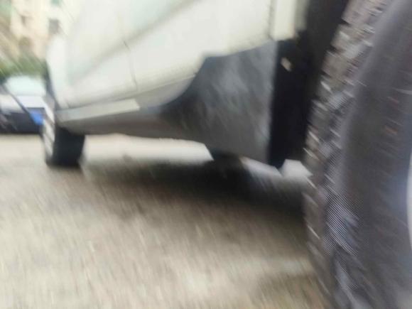 [上海·浙A] 二手陆风陆风X82012款 探索版 2.0T 柴油4X4豪华型