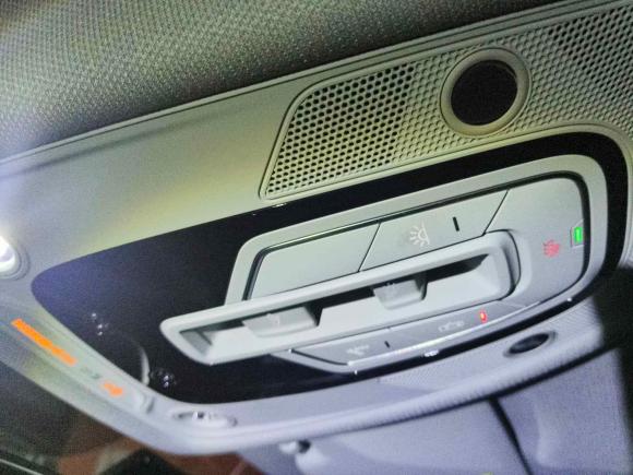 [武汉·鄂A] 二手奥迪奥迪A4L2022款 40 TFSI 时尚动感型