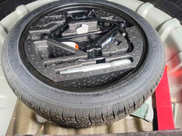 [上海·沪A] 二手荣威荣威Ei52018款 互联网豪华版