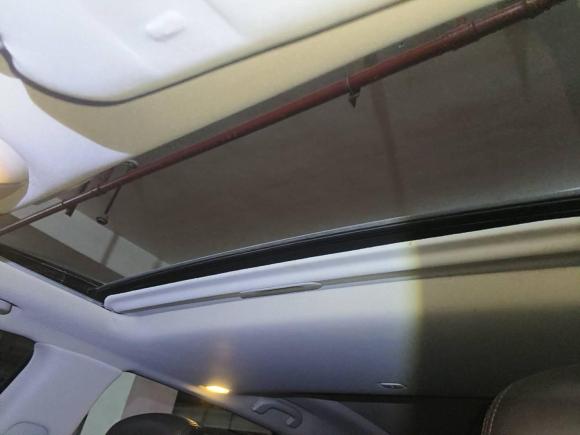 [上海·沪A] 二手英菲尼迪英菲尼迪QX602014款 2.5 S/C Hybrid 两驱卓越版