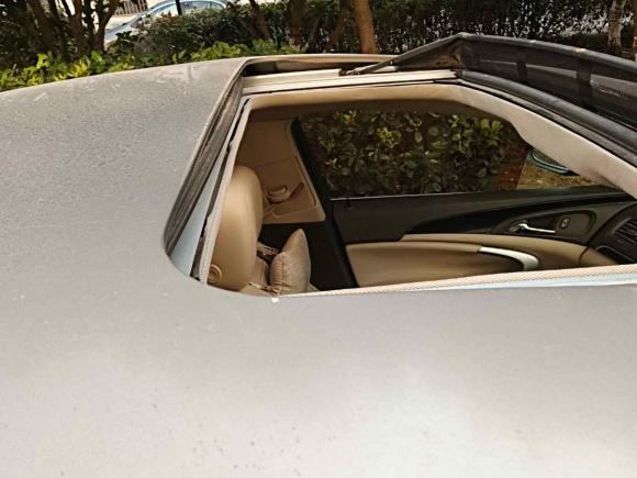 [无锡·苏B] 二手别克君威2012款 2.0L 舒适版