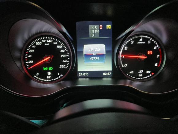 [深圳·粤B] 二手奔驰奔驰V级2018款 V 260 AMG 运动版 国VI