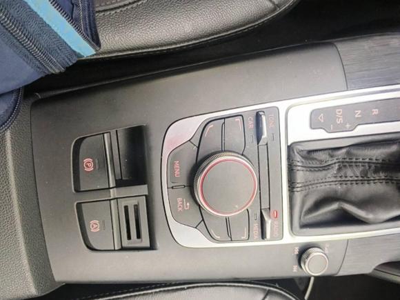 [上海·沪A] 二手奥迪奥迪A32014款 Limousine 35 TFSI 自动舒适型
