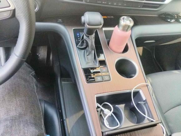 [苏州·苏E] 二手丰田格瑞维亚2024款 2.5L混动 尊贵PLUS四驱版