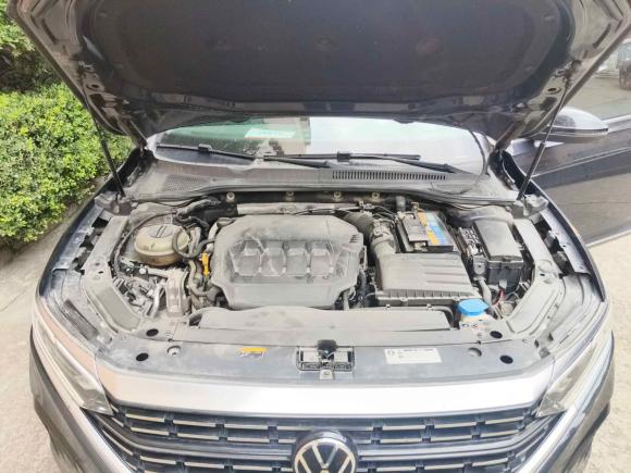 [上海·皖A] 二手大众帕萨特2022款 330TSI 豪华版