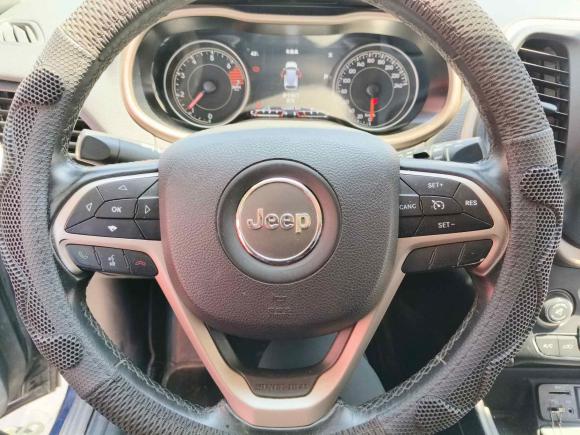 [常州·苏D] 二手Jeep自由光2016款 2.0L 优越版