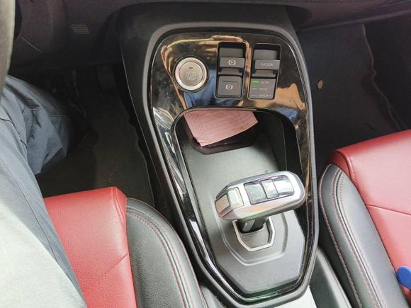 [广州·粤A] 二手哈弗哈弗H2s2017款 蓝标 1.5T 双离合精英型