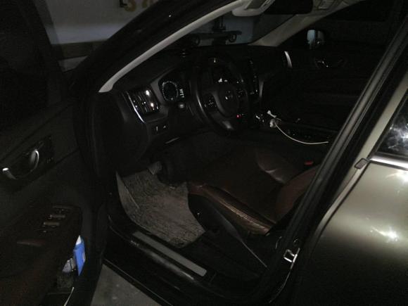 [南京·苏A] 二手沃尔沃沃尔沃XC602019款 T5 四驱智逸版 国VI