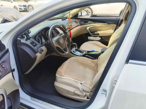 [上海·粤B] 二手别克君威2014款 2.0L 领先时尚型