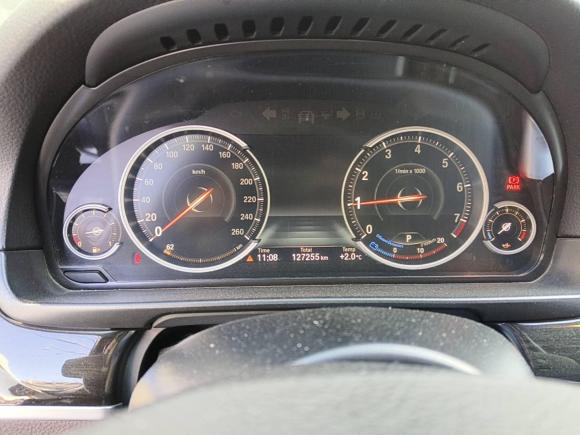 [青岛·鲁B] 二手宝马宝马5系2017款 525Li 豪华设计套装