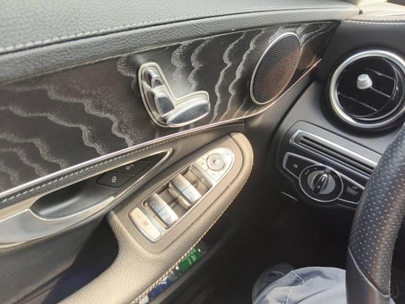 [上海·沪A] 二手奔驰奔驰C级2018款 C 180 L 时尚型运动版