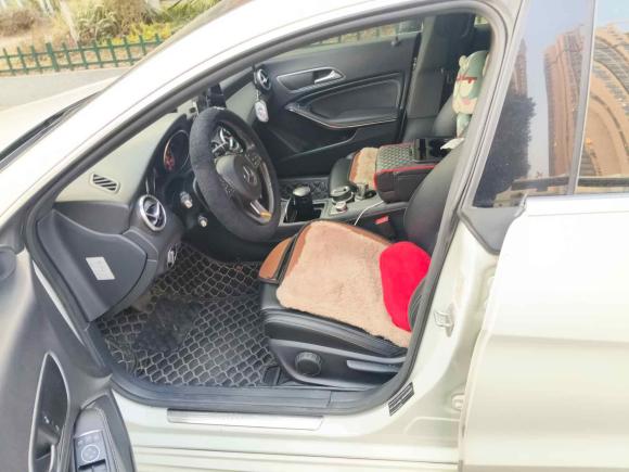 [成都·川A] 二手奔驰奔驰CLA2017款 CLA 200 动感型
