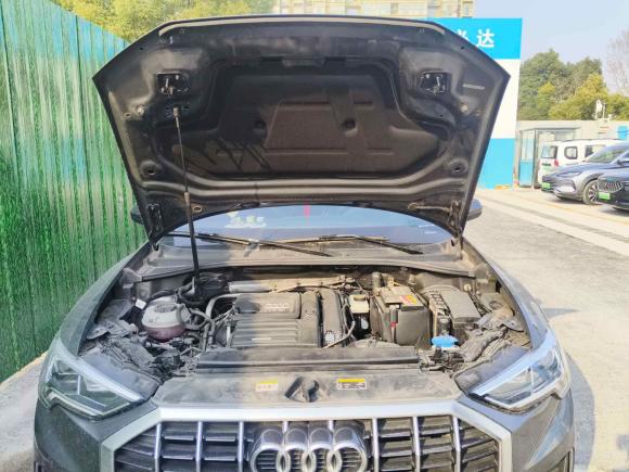 [杭州·浙M] 二手奥迪奥迪Q32021款 35 TFSI 时尚致雅型