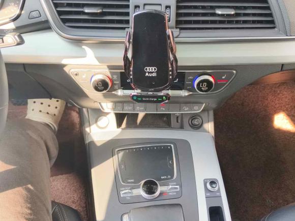 [广州·粤A] 二手奥迪奥迪Q5L2018款 40 TFSI 荣享时尚型 国VI