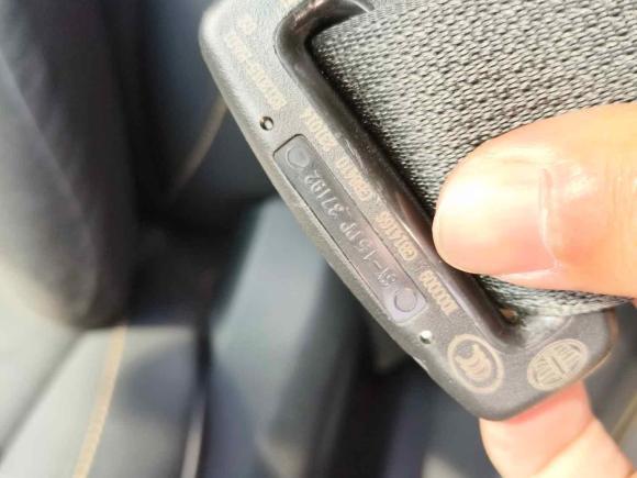 [深圳·粤L] 二手奔腾奔腾B702023款 第三代 1.5T 自动畅享型