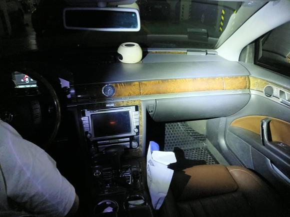 [合肥·皖A] 二手大众辉腾2011款 3.6L V6 4座加长Individual版