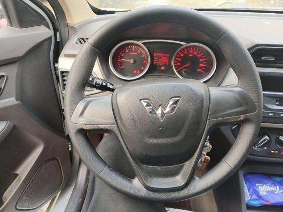 [青岛·鲁B] 二手五菱汽车五菱宏光2019款 1.5L S标准型国VI LAR