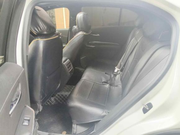 [佛山·粤J] 二手凯迪拉克凯迪拉克XT42018款 28T 两驱技术型