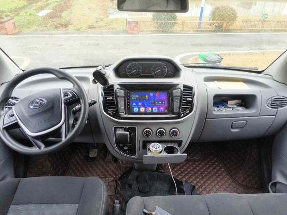 [南京·苏A] 二手上汽大通MAXUS新途V802019款 2.5T经典款AMT傲运通改款短轴中顶5/6座