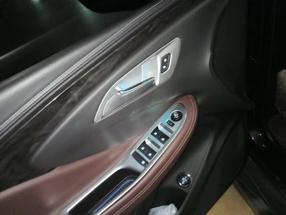 [成都·川A] 二手别克昂科威Plus2016款 28T 四驱豪华型