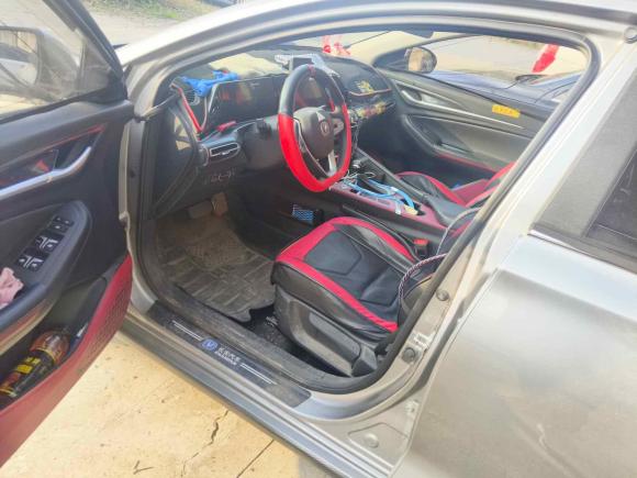 [苏州·苏E] 二手长安逸动2020款 PLUS 百万版 1.6L GDI CVT豪华型