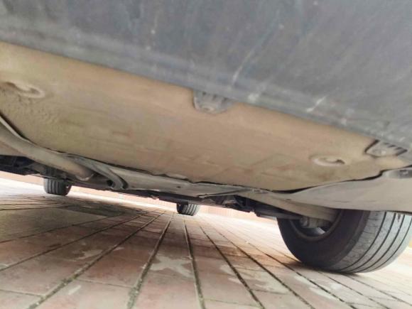 [南京·苏A] 二手奥迪奥迪A4L2013款 35 TFSI 自动标准型