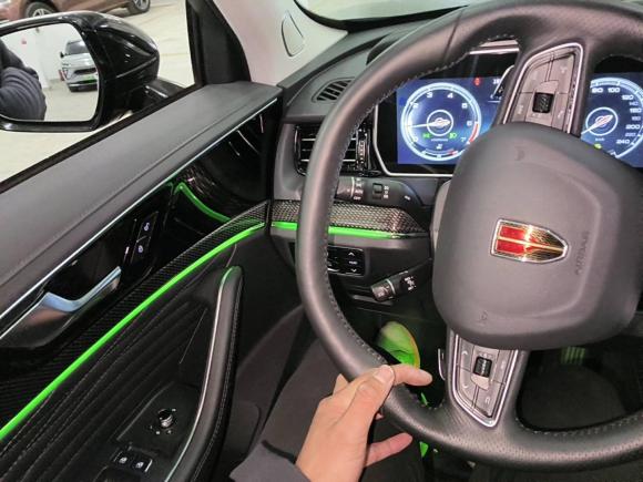 [南通·苏F] 二手红旗红旗HS52022款 2.0T 智联旗领版