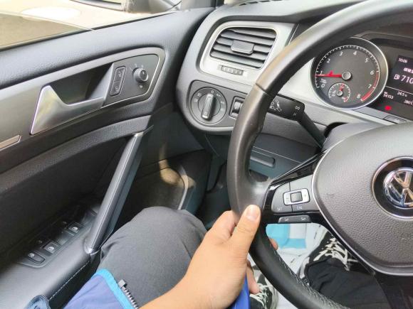 [杭州·浙A] 二手大众高尔夫2016款 230TSI 自动豪华型