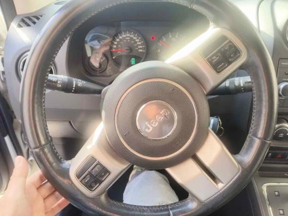 [上海·皖M] 二手Jeep指南者2012款 2.0L 两驱运动版