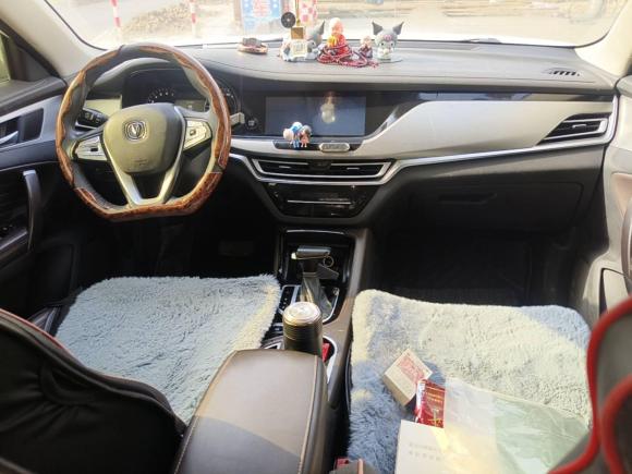 [上海·皖S] 二手长安长安CS35PLUS2019款 1.6L 自动畅联版