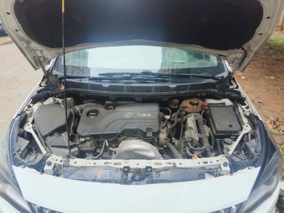 [南昌·赣A] 二手别克威朗2016款 两厢 15S 自动领先型