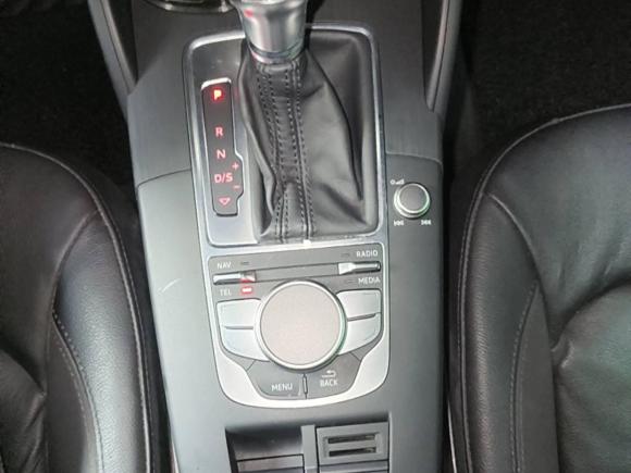 [上海·沪A] 二手奥迪奥迪A32015款 Sportback 40 TFSI 自动豪华型
