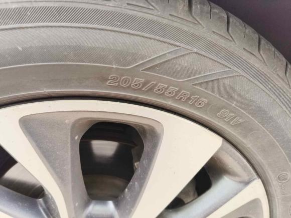 [上海·沪B] 二手别克阅朗2018款 18T 自动精英型